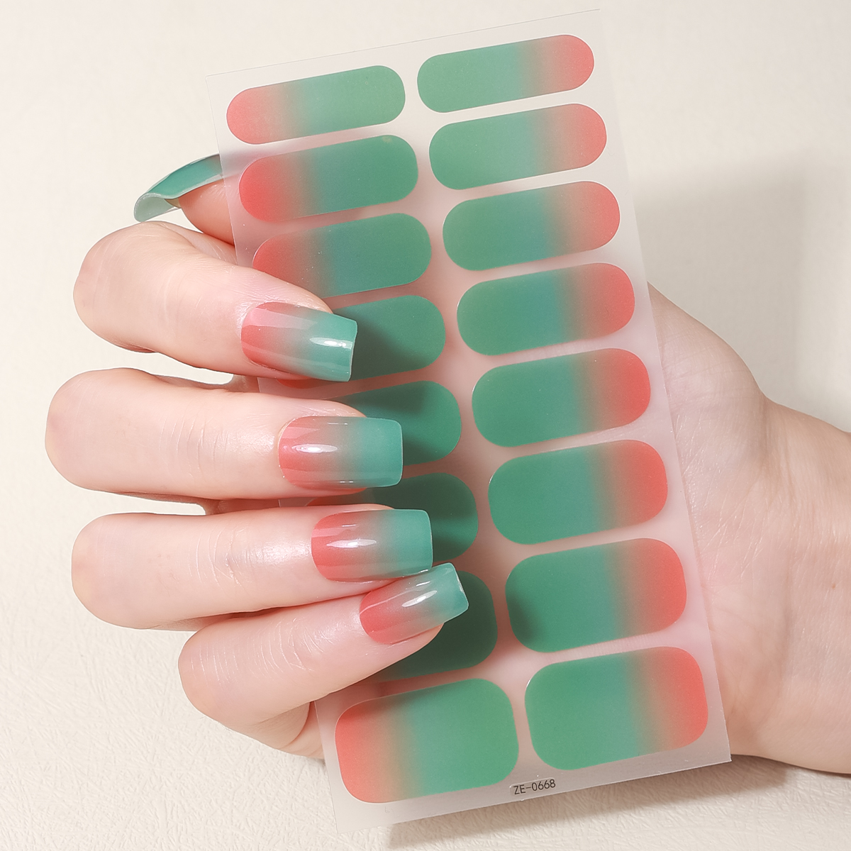 16Tips Full Cover Gradient Nai - Full Cover Adhesive recensie en prijs